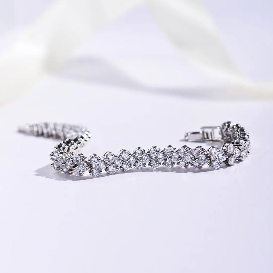 Simple Women's Roman Bracelet